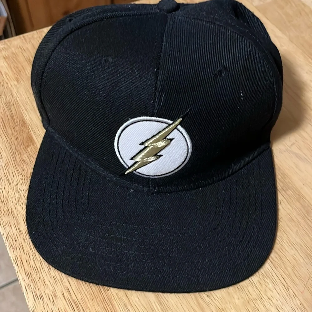 The Flash hat - Picture 1 of 4